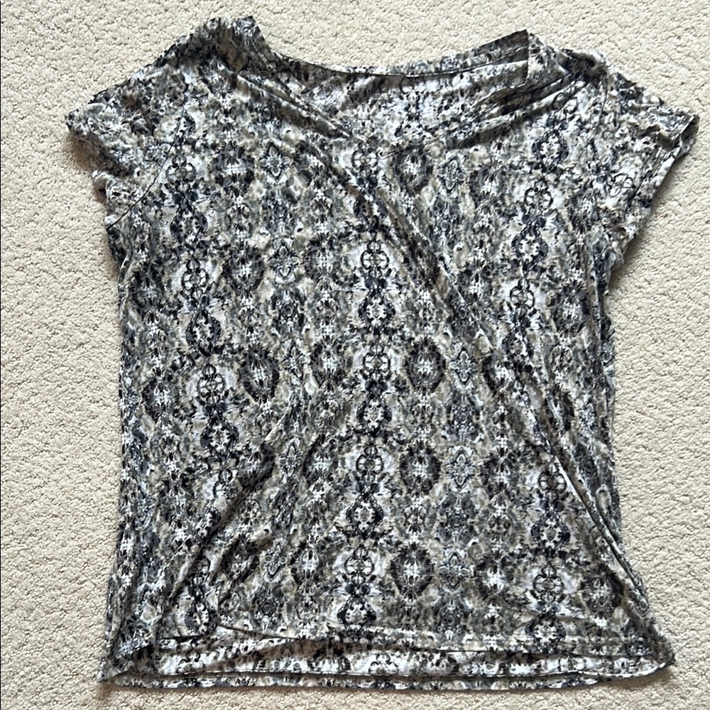 Black and White Asymmetrical T-Shirt with Short Sleeves